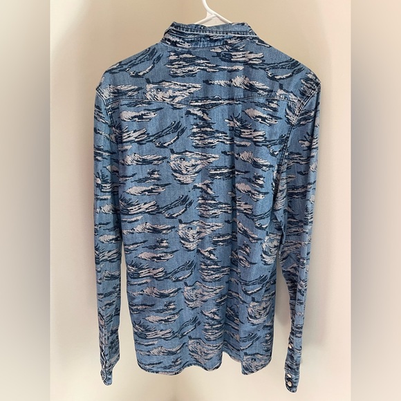 Divided H&M Long Sleeve Blue Print Pearl Snap Front Shirt Men Size Medium - Picture 3 of 10